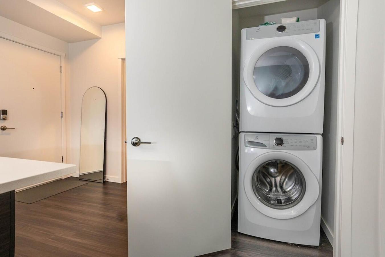 טקומה Self Check-In-Washer-Dryer-4Ksmart Tv-King Bed-Gym מראה חיצוני תמונה